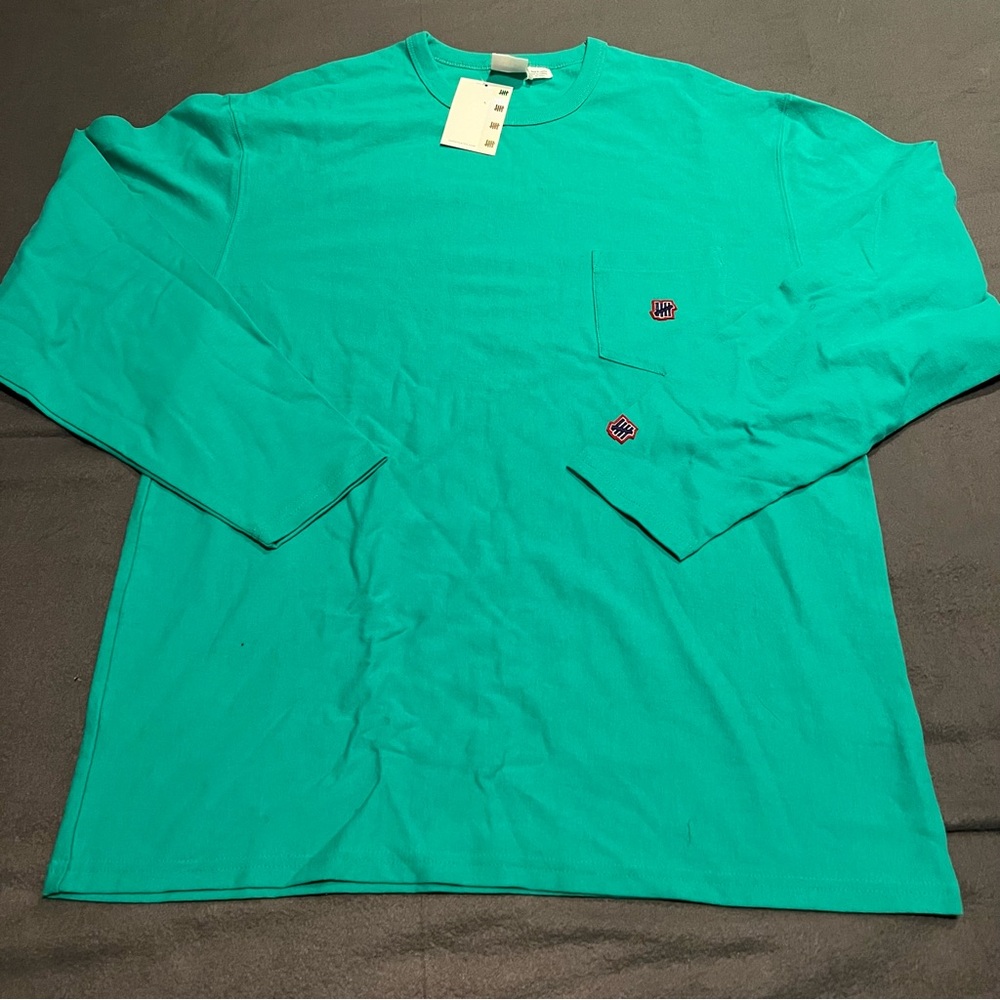 Undefeated long sleeve t shirt green sz L